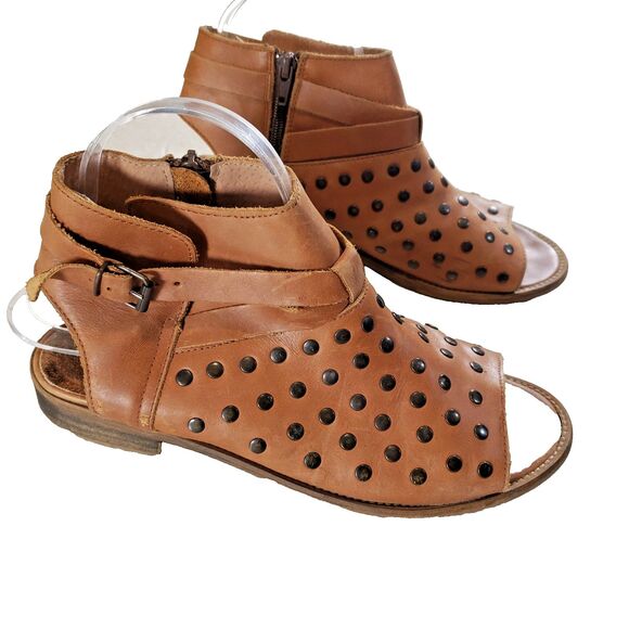 Anthro Musse & Cloud Booties Womens 8 Brown Leather Studded Peep Toe Ankle Zip - Picture 1 of 9